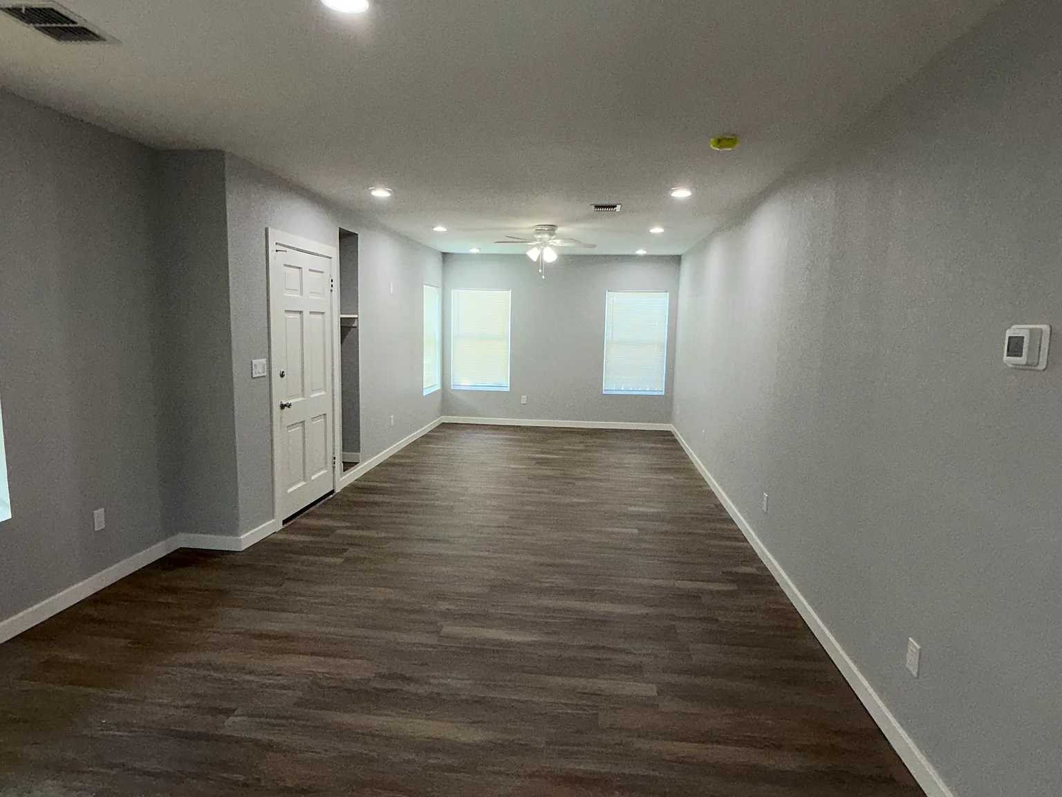 3 bed, 1250 sqft, $1,995 — Photo 3