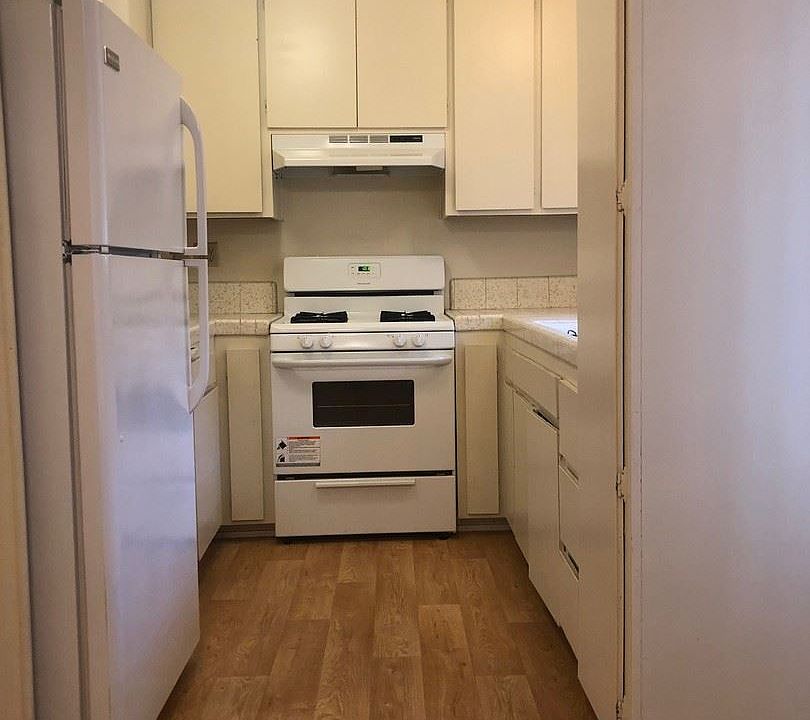 2nd image of 1235 Grand Ave APT 3