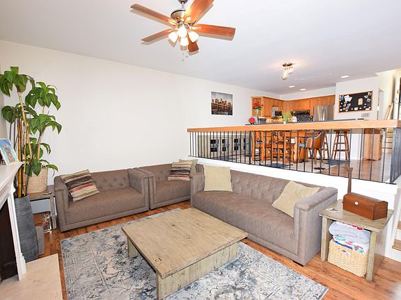 4th image of 9303 S Pointe Lasalles Dr