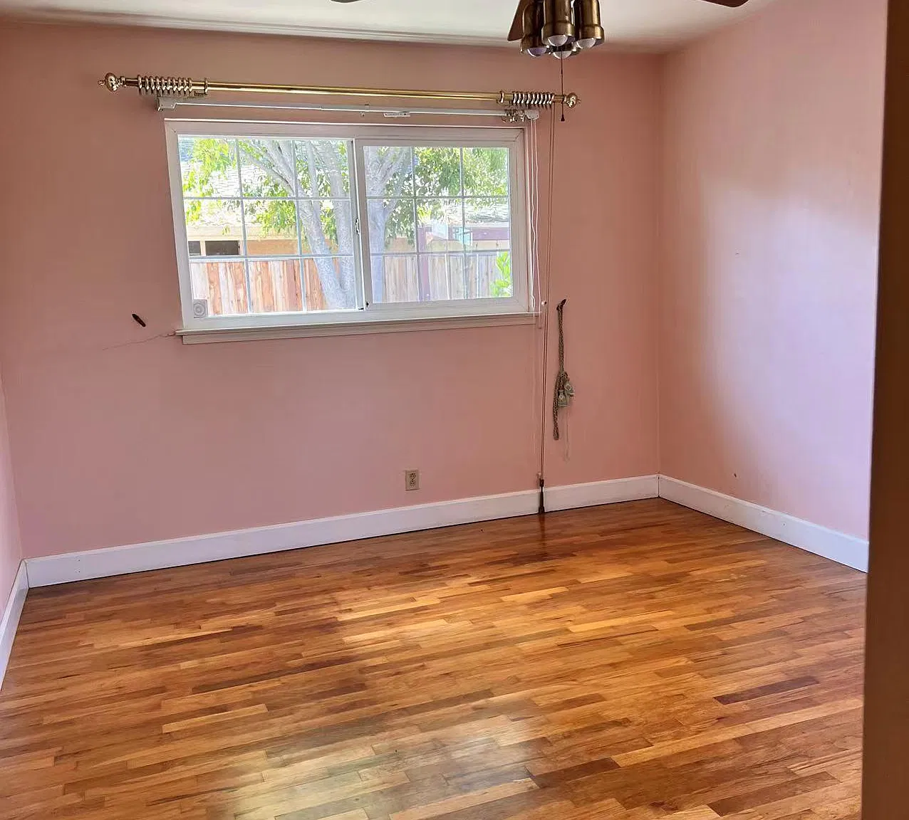 4 bed, 1700 sqft, $5,850 — Photo 3