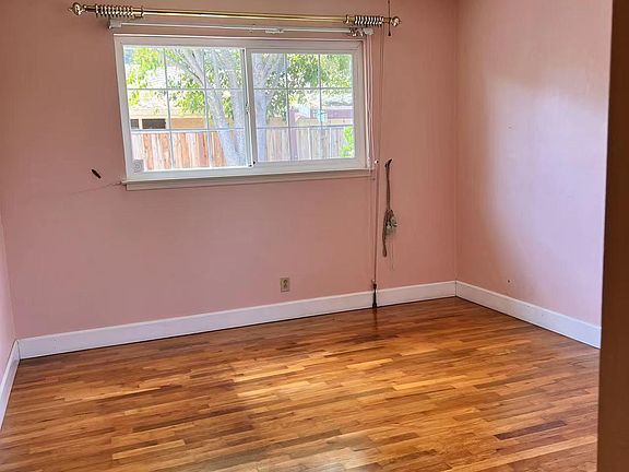 3rd image of 1023 Jacqueline Way