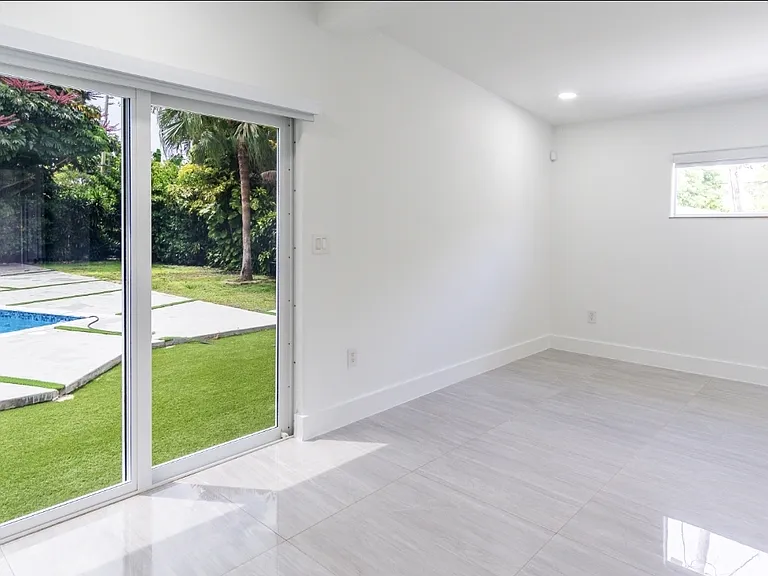 4651 SW 97th Ct — Photo 23