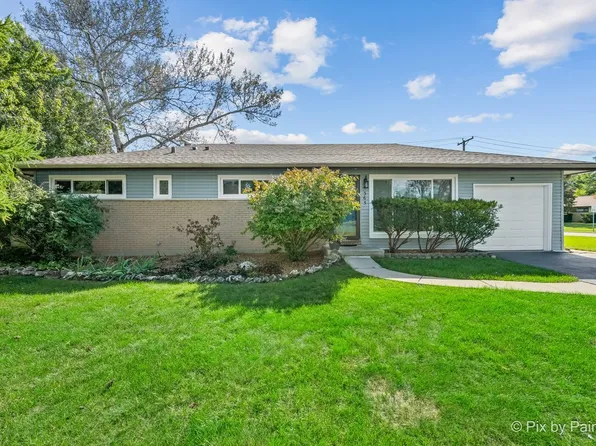 365 Kingman Ln, Hoffman Estates, IL 60169