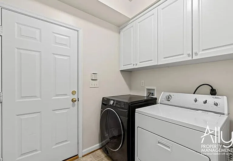 362 Grayrock Dr — Photo 11