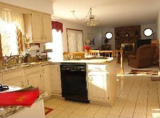 1533 Forever Ave, Libertyville, IL