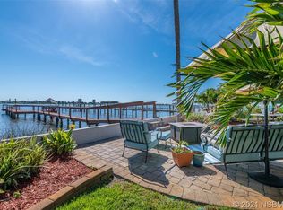 1627 Riverside Dr, Holly Hill, FL 32117