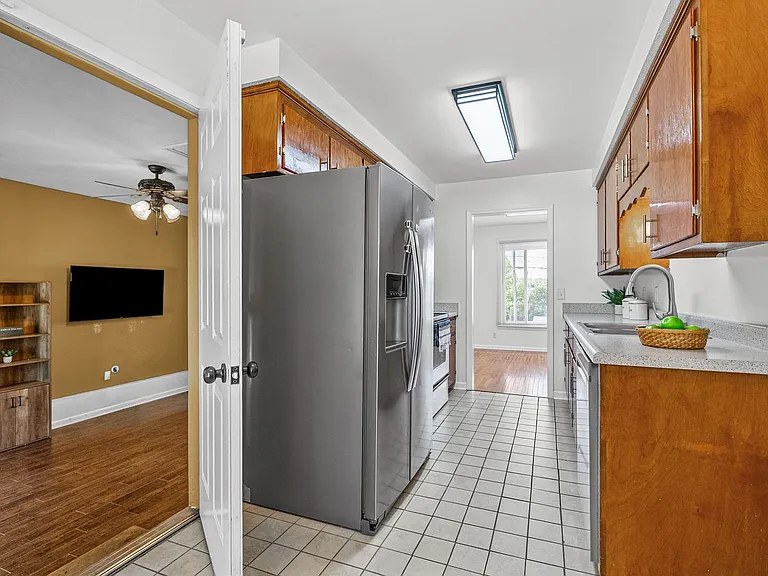 1409 Janet Way Dr — Photo 14