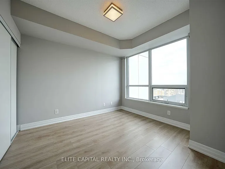 5 Sheppard Ave E #2721 — Photo 7