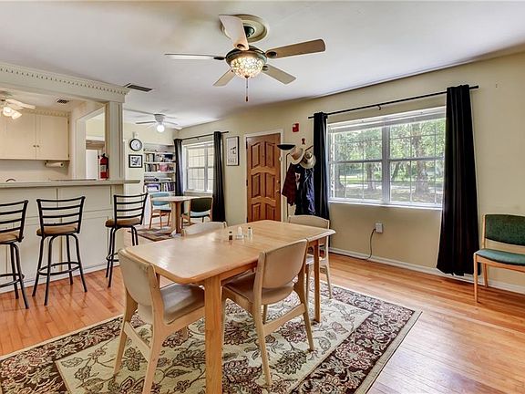 5th image of 1001 Camphor Ln