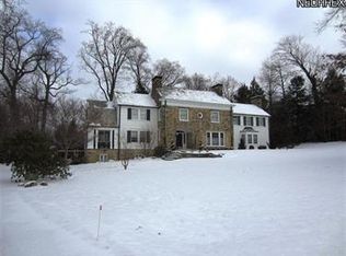 2193 Ridgewood Rd, Akron, OH 44313