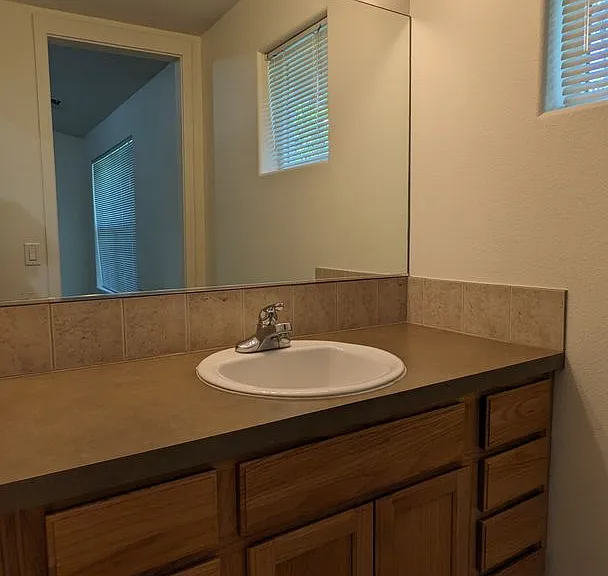 Halsey East Townhomes — Photo 106
