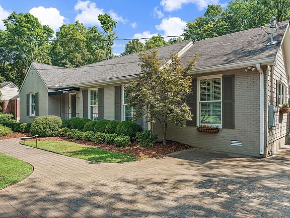 3rd image of 1108 Brookmeade Dr