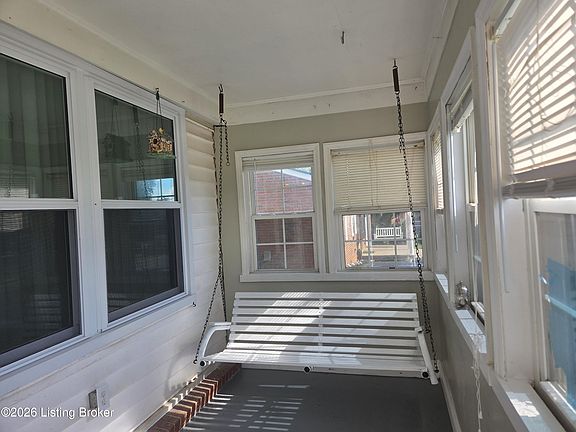 5th image of 288 S Steedland Dr