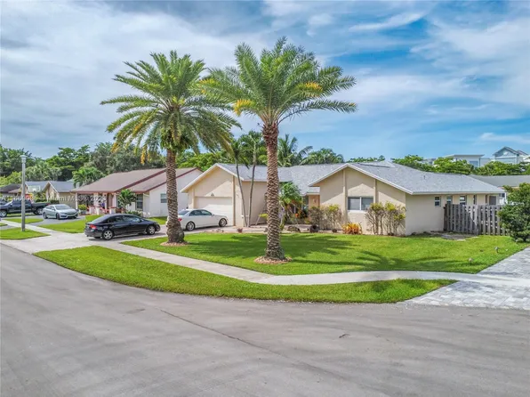1281 NW 78th Ter, Plantation, FL 33322