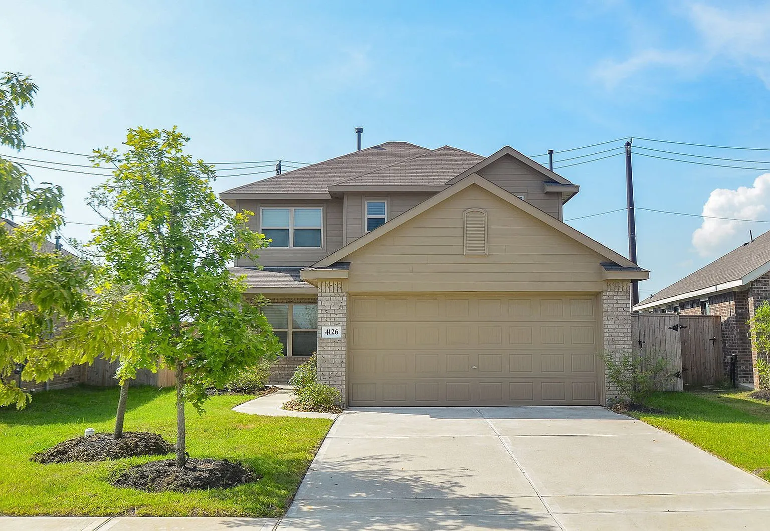 4 bed, 2.5 bath, 1859 sqft, $2,150 — Photo 1