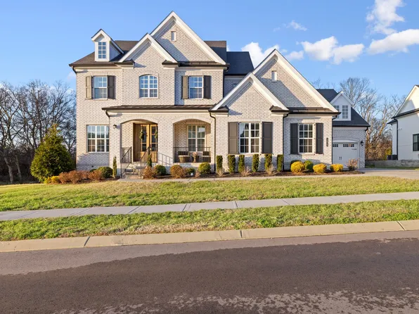 2026 Conductor Ln, Thompsons Station, TN 37179