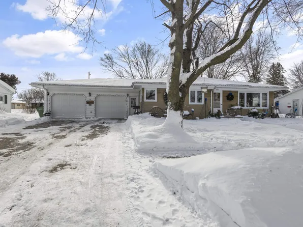 217 Wisconsin Ave, Brillion, WI 54110