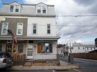 34 Water St, New Philadelphia, PA 17959