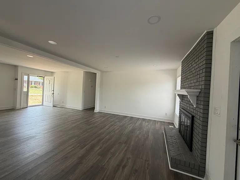 5701 Wildberry Dr — Photo 10