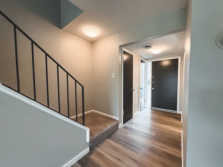 Riverwind at Chatham Park Drive — Photo 26