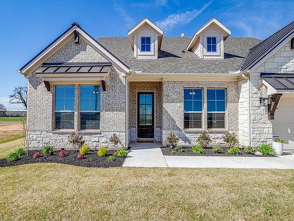 3rd image of 445 Guadalupe Ln