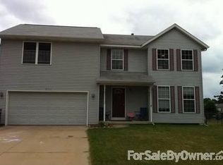 204 Edgewood Dr, Middleville, MI 49333