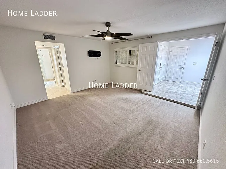 8084 E Del Laton Dr — Photo 10