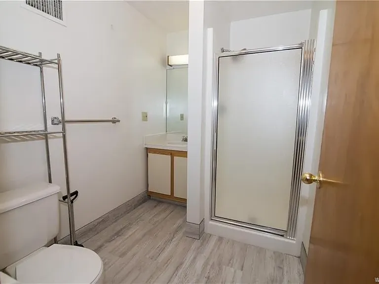 1832 Main St #4 — Photo 9