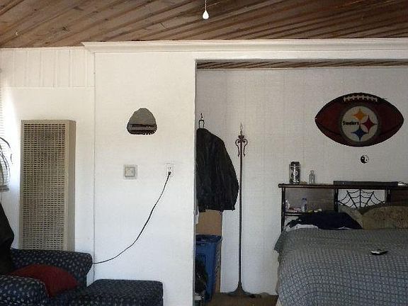 3rd image of 1 Camino El Alto NE
