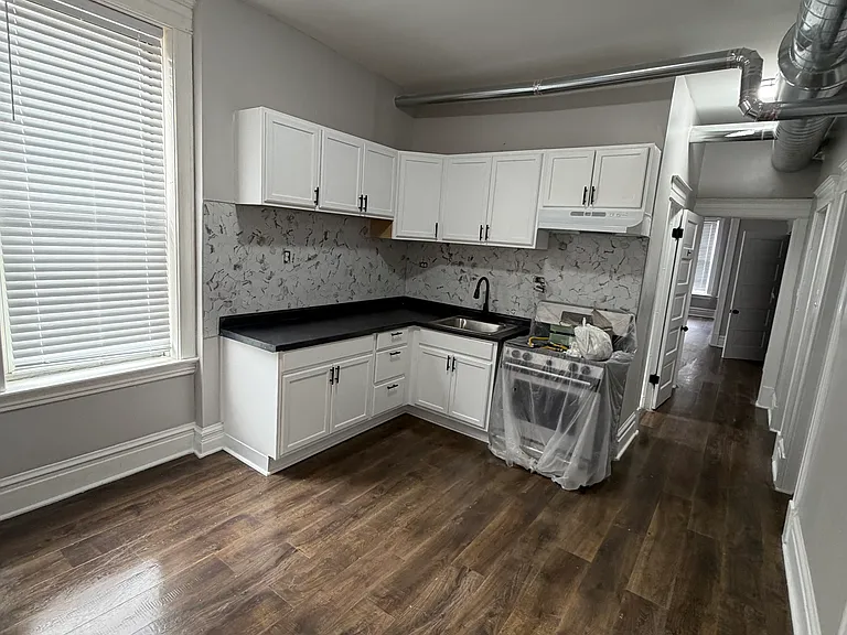 2427 S Spaulding Ave #1 — Photo 2