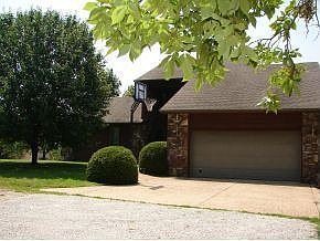 1st image of 33 Midview Dr