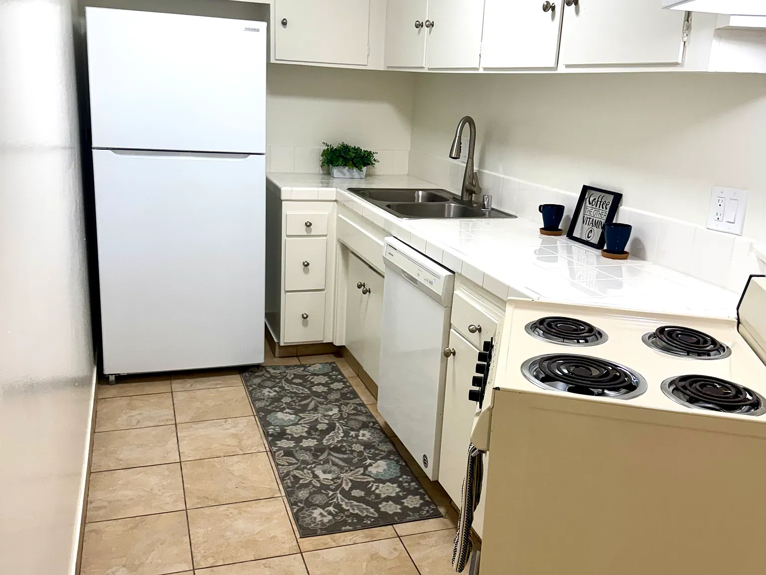 1 bed, 520 sqft, $1,795 — Photo 2