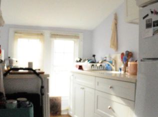 40 University Ter, Burlington, VT 05401