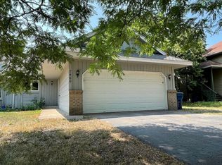 7460 Vinewood Way N, Maple Grove, MN 55311