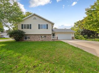 507 43rd Ave NW, Rochester, MN 55901