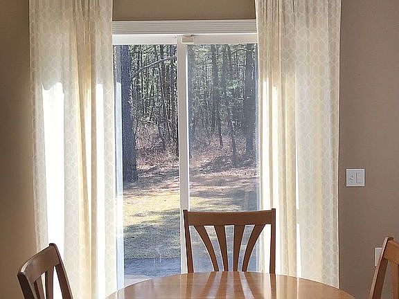 5th image of 55 Chesterfield Ln