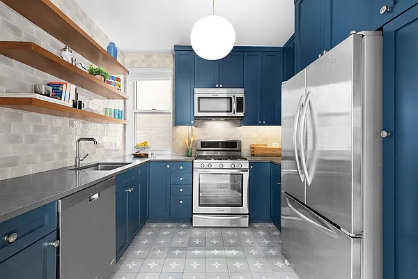 Sold by Compass | media 3