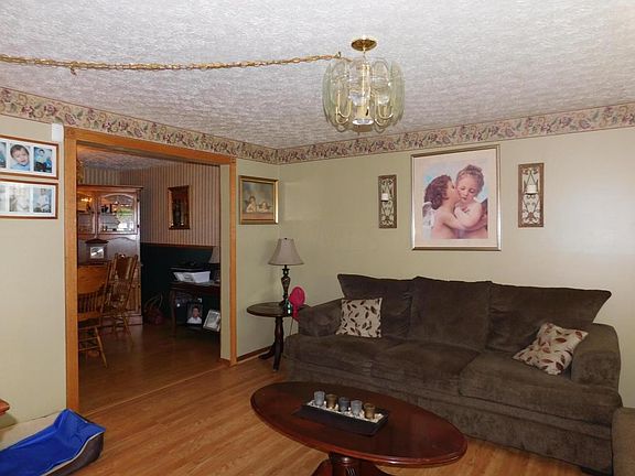 3rd image of 700 Cherryhurst Dr