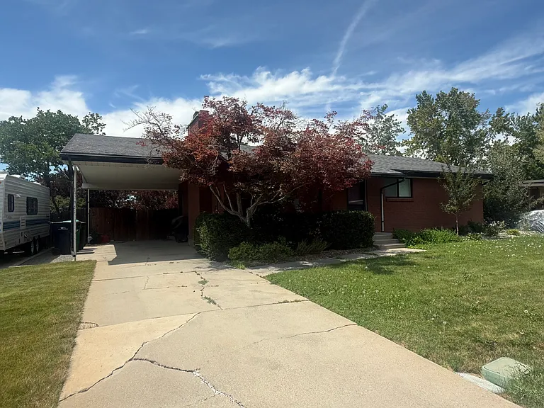 1692 S 550 W — Photo 32
