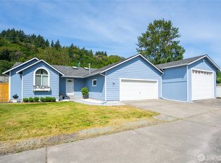 37 3rd Avenue N, Algona, WA 98001
