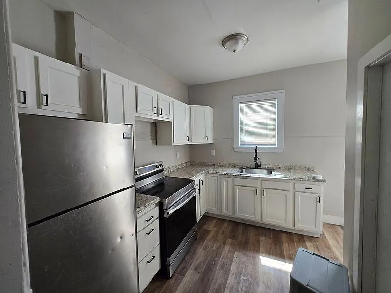 1 bed, 1.0 bath, 700 sqft, $950 — Photo 1
