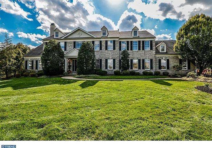 1st image of 2042 Silverwood Dr