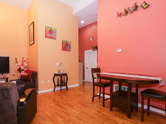 3rd image of 409 53rd St APT B