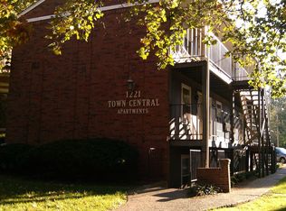 1221 S 3rd St APT 5, Louisville, KY 40203