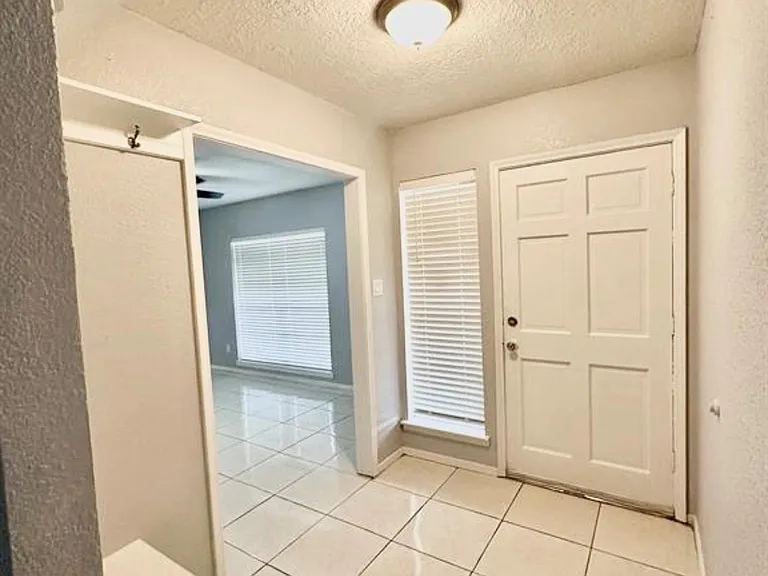 16110 White Star Dr — Photo 1