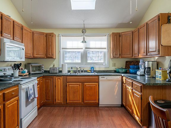 2nd image of 15 Meadow Drive Drive #C