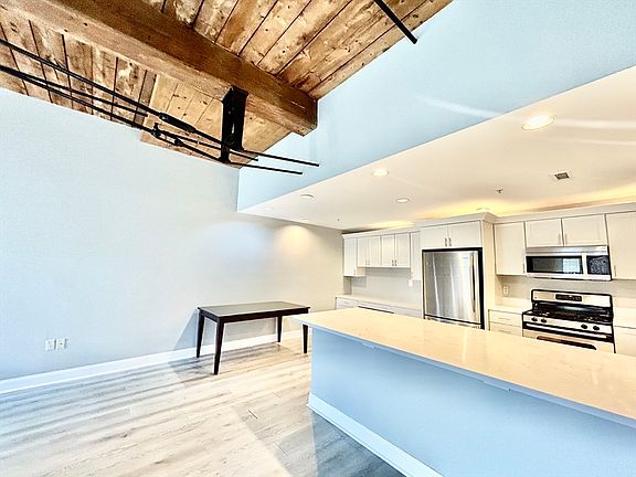 5th image of 12 Brookside Rd Unit 3