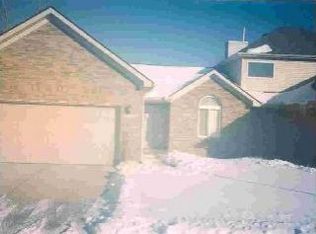 22244 Brehmer Ct, Trenton, MI 48183