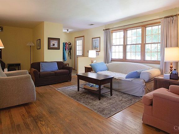 4th image of 8459 Ora Ln