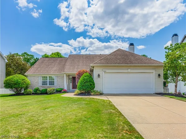 2842 Orchard Grove Ct, Akron, OH 44333